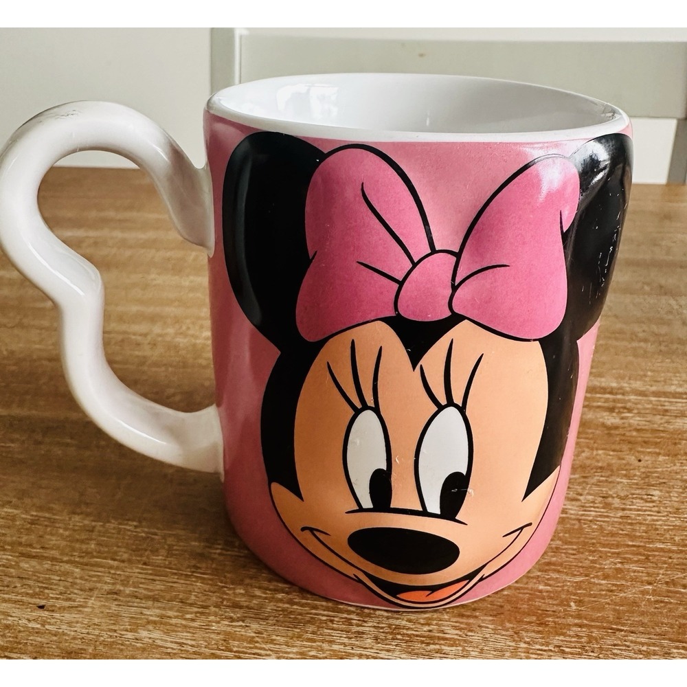 Minnie Mouse Collector Mug Pink Silhouette Handle - 3D Raised Image 33773